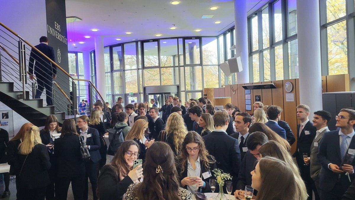 Everyone is getting ready for the opening of EBS Law Congress, an <a href="/EBSuniversitaet/">EBS Universität</a> event entirely organized by our students. I look forward to high-profile speakers such as @bmq_ac <a href="/MichaGrupp/">Michael Grupp</a> @etowfigh <a href="/PierreZickert/">Pierre Zickert</a> <a href="/wildshepherdTM/">Jan Wildhirth</a> <a href="/the_omLAW/">Sebastian Omlor 🇩🇪🇪🇺</a> <a href="/mbeurskens/">Michael Beurskens</a>