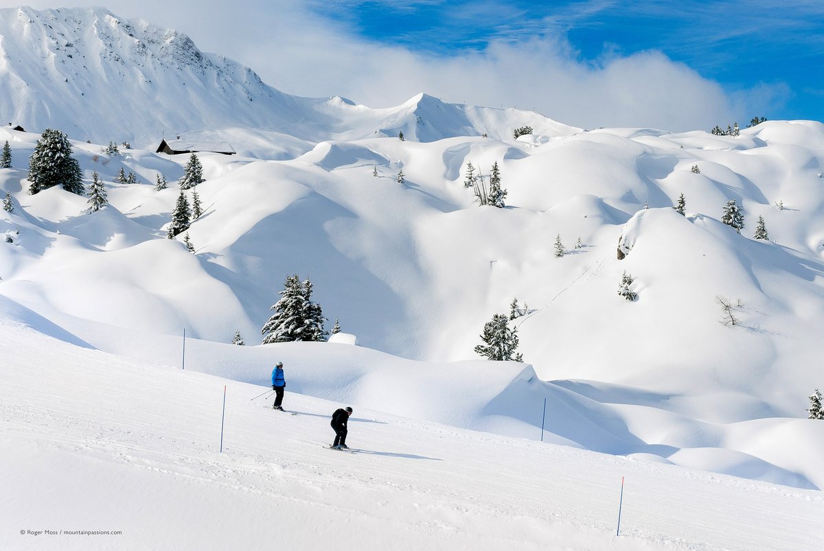 Here's how <a href="/LaPlagne/">La Plagne</a>, in the huge @Paradiski area of the French Alps, looked when we skied it after fresh overnight snowfalls. <a href="/PeakRetreats/">Peak Retreats</a> <a href="/FranceMontagnes/">francemontagnes</a> 
mountainpassions.com/winter/ski-res…