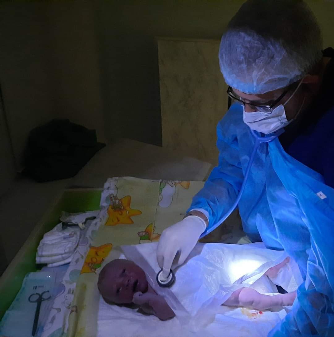 DneprOperativ's tweet photo. Yesterday, in a complete blackout in the maternity ward of hospital No 9, new #Dnipro resident was born! Let the whole world see these photos! When the lust for life defeats all attempts by the enemy to destroy us.

#news #Ukraine #GenocideOfUkrainians #russiaisateroriststate https://t.co/Px3RgG0oFz