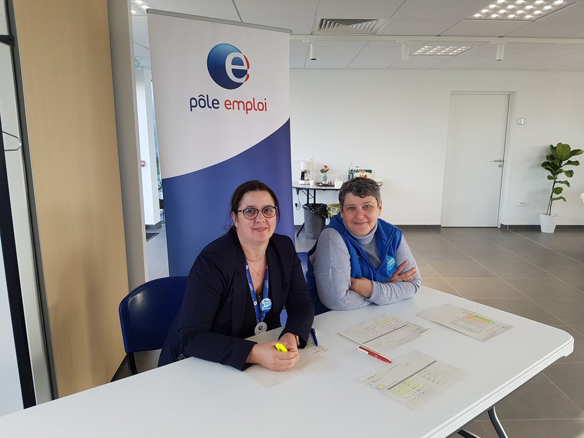 Forum de l'insertion à #L'Asso à #bourbourg : action de proximité  #horslesmurs pour mettre en présence employeurs et candidats.
#reussirsansattendre 
<a href="/GENSric3/">GENS Éric</a> 
@LafayeLaure <a href="/BertrandSename/">Sename Bertrand</a>