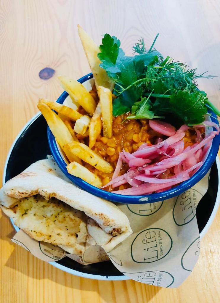 browngreencafe's tweet photo. Moochie’s Iranian Gheimeh stew served with homemade chips flatbreads and pickles at Life today. 50% of profits go to #CookForIran
💚 WOMEN LIFE FREEDOM 💚 https://t.co/ojWYPihG2m