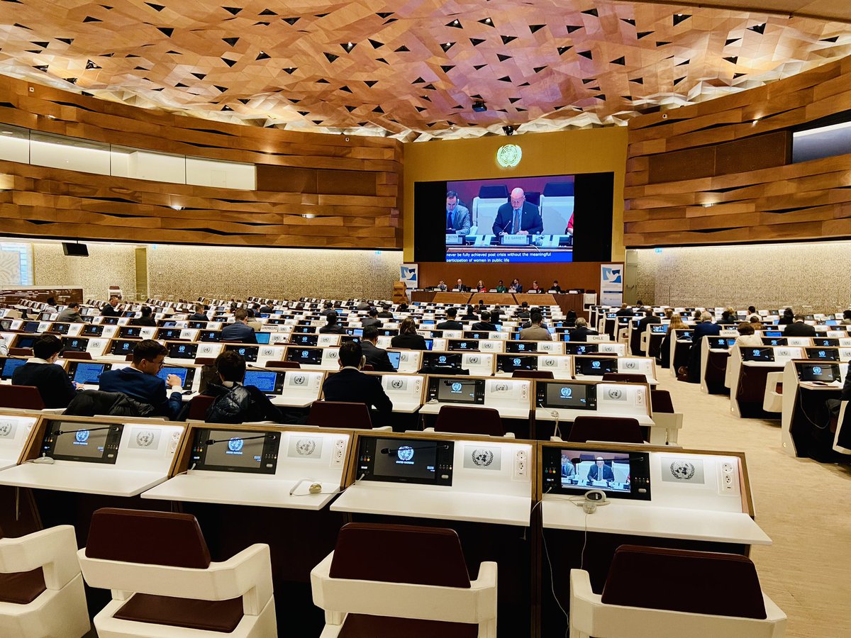 Ju_Lein's tweet photo. While debates about #FIFAWorldCup increase, I am @UNHumanRights for #ForumHRDem in a room sponsored by #Quatar, special session on HR situation in #IranProtests2022 - so much contestation different ways but still under one roof here @UN? https://t.co/viFDy0Igg4