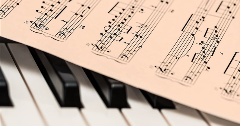 issymediatheque's tweet photo. Dans le cadre de l’exposition « Villes de papiers », un concert de mélodies internationales, à deux voix et piano, une beau moment à ne pas rater ce vendredi 25/11 à 18h30 à la médiathèque centre ville 
https://t.co/GZ9iMV6Snh https://t.co/StpxLisVDT