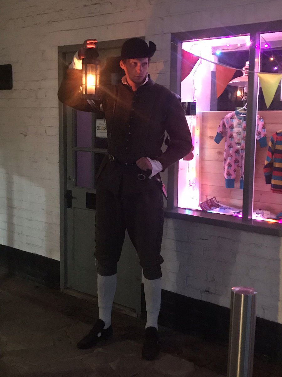 DepConUK's tweet image. Multiple sightings of and encounters with this ?1648 man on Farnham streets (especially courtyards and less observed areas) – he does not present a danger to the public but represents a significant threat to temporal continuity; please report sightings immediately. #FarnhamPortal