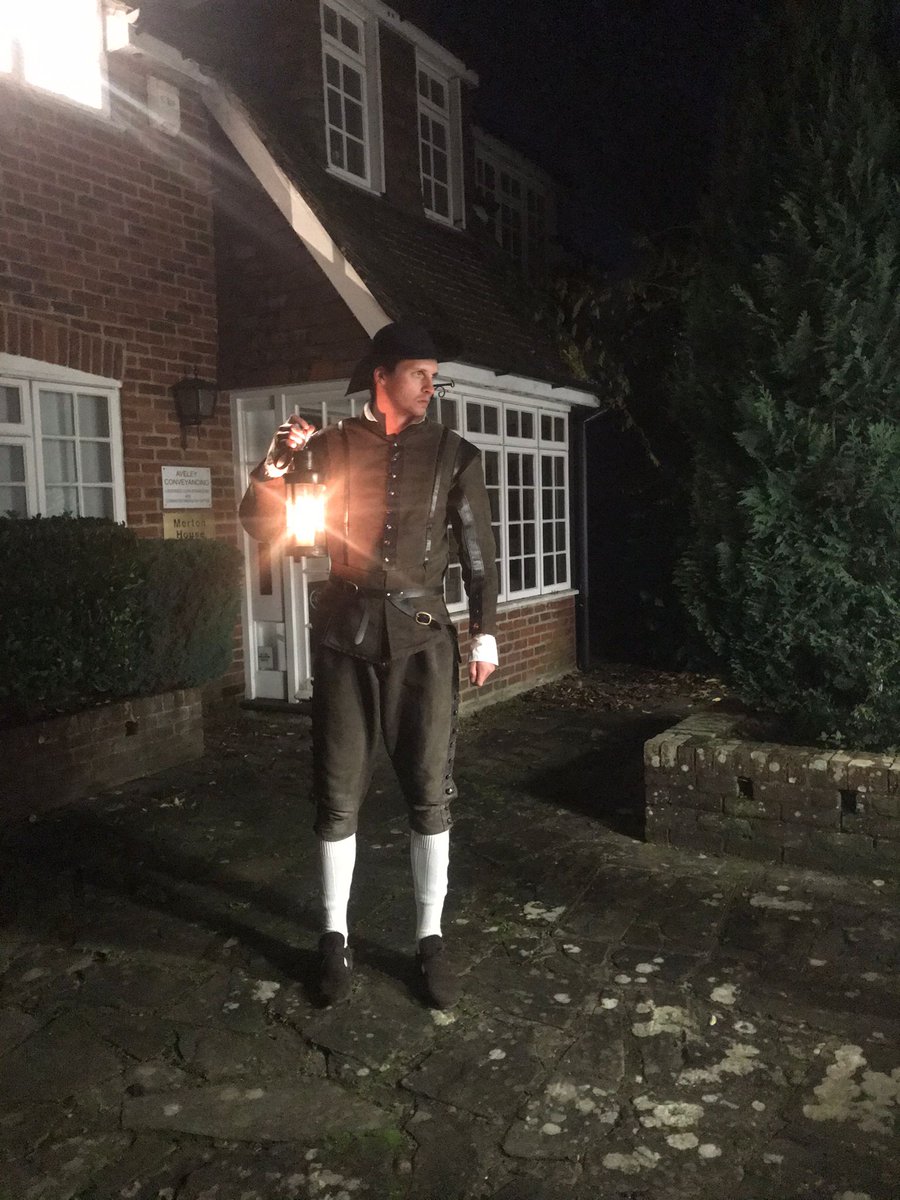 DepConUK's tweet image. Multiple sightings of and encounters with this ?1648 man on Farnham streets (especially courtyards and less observed areas) – he does not present a danger to the public but represents a significant threat to temporal continuity; please report sightings immediately. #FarnhamPortal