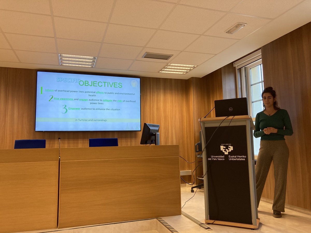 BGonzalezGaya's tweet photo. 2️⃣ #OlatzOrtega presenting her RC program about the risk that #undermaintained #powerlines 💡in #Trurtzioz https://t.co/4y5W37RYTi