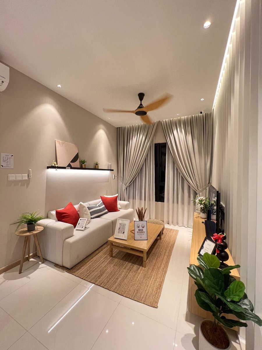 natashagideon's tweet photo. New project alert ‼️ 

🍃Melawati - within a serene &amp; green area 

✅ low density
✅ fully residential title
✅ min sqft 1,050sf
✅ 2 carparks (not tandem)
✅ Est completion Q3 2026

Other info I cannot share publicly please click here and we’ll buzz you

https://t.co/UFQBKLGuUS https://t.co/Rr5cu7Zy8x