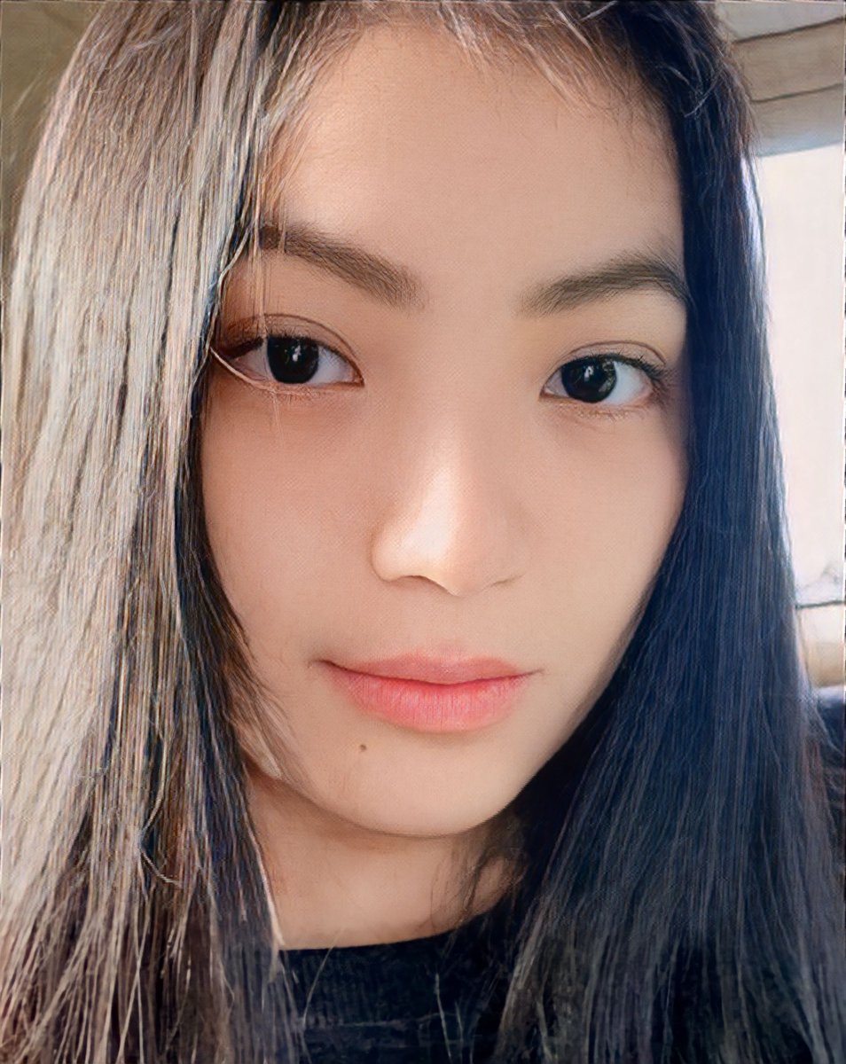 100riburupiah's tweet photo. Being in love with you makes every day an interesting one. 💚😀 #cieeee @S_GraciaJKT48 https://t.co/u3985gr8DA