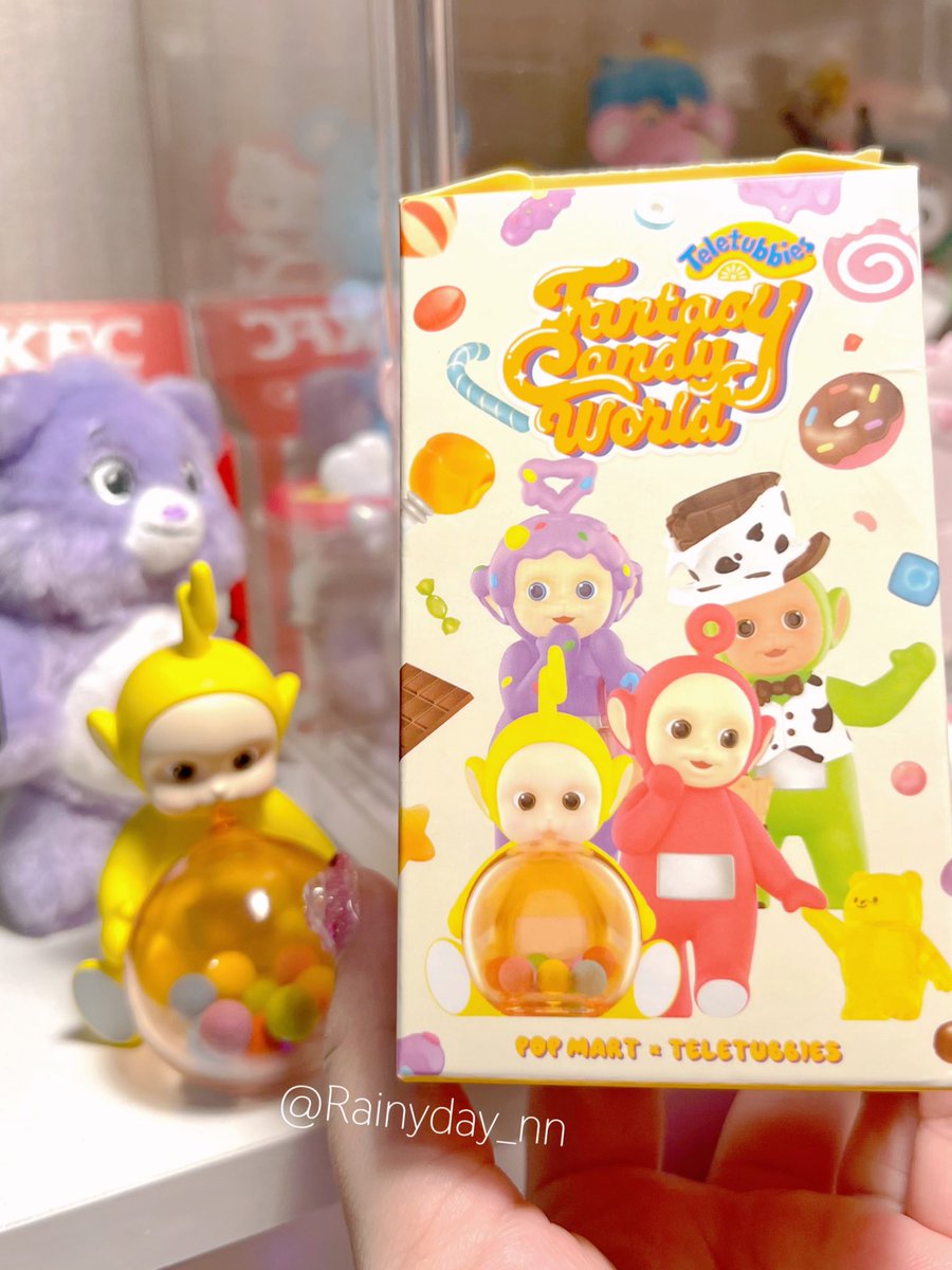 Rainyday_nn's tweet photo. 💛ขอมาป้ายยา #กล่องสุ่ม Teletubbies
น่าร้ากมากก สุ่มได้ 12 ดีไซน์ดีเทลแต่ละตัวดีมาก เห็นคอลนี้ปุ๊บเจอน้องลาล่าตกความอ้วงกลมน่าเอนดู ตั้งไว้บนโต๊ะคอม หันมามองทีไรคือ เอนดูความแก้มตุ้ยของน้องมาก 😂 https://t.co/VTore1O5f6