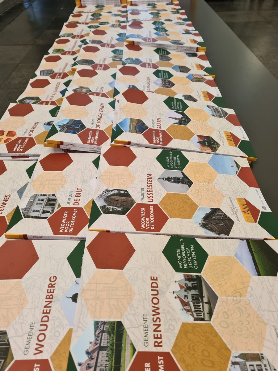 LandschErfgoed's tweet photo. Om 13:00 gaat het gebeuren in de Sint Joriskerk in Amersfoort! De presentatie van de #MEBUG 2022, de Monitor Erfgoedbeleid Utrechtse Gemeenten. Over de wettelijke #erfgoedtaken van de 26 gemeenten. Met 90 ambtenaren en bestuurders, @RobvanMuilekom @ProvUtrecht en @MooiSticht. https://t.co/PzAQHnOW4w