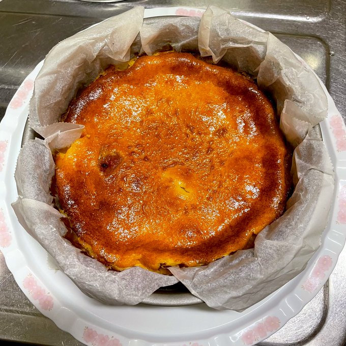 冷やして完成したもの 上に干し柿ペーストを乗せていただきます(^o^) 