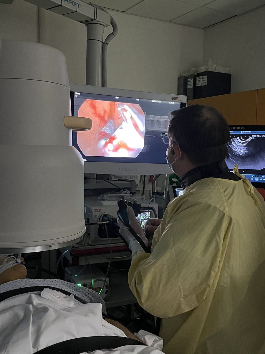 GiuffridaPaolo's tweet photo. Glad to be presenting a clincal case of #PancreaticCancer and to witness an amazing  Prof. Marco Giovannini performing  #EUS guided #hepaticogastrostomy at #endoboat #pentaxmedical https://t.co/Vvbwz5vOK3
