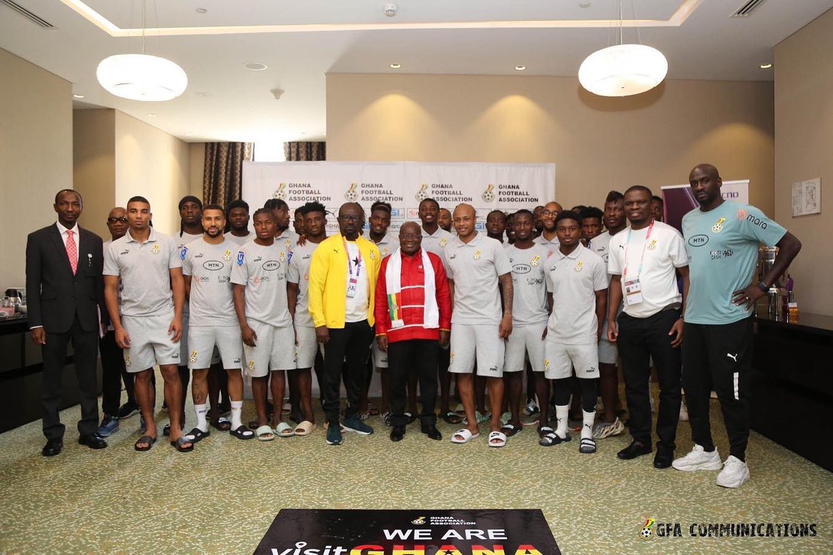 mx24sports_'s tweet photo. 🇬🇭President Akufo-Addo paid a visit to the #BlackStars team this morning ahead of their game today against Portugal. @Derrick_Ayim10 @mx24gh @NAkufoAddo
📸: @ghanafaofficial
#mx24gh #BlackStars #FIFAWorldCup #BringBackTheLove #Qatar2022 #worldcuponmx24 https://t.co/1qKtbcGLeh