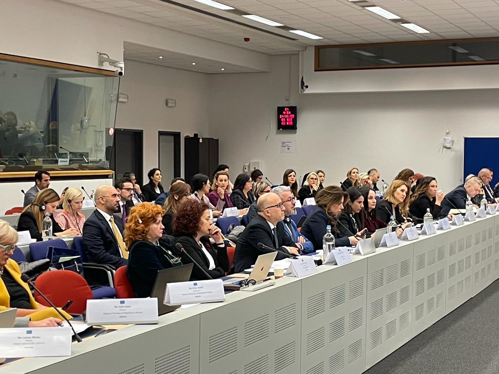 AlMissionEU's tweet photo. Bilateral screening mtg of challenging &amp; complex chapter #23 of🇪🇺acquis 🔛. 🇦🇱high level delegation encouraged to showcase progress achieved &amp; express commitment to work twd full alignment in 4 sub. areas #Judiciary #FightAgainstCorruption #FundamentalRights #Rights of🇪🇺citizens https://t.co/aUPl5ffAb3