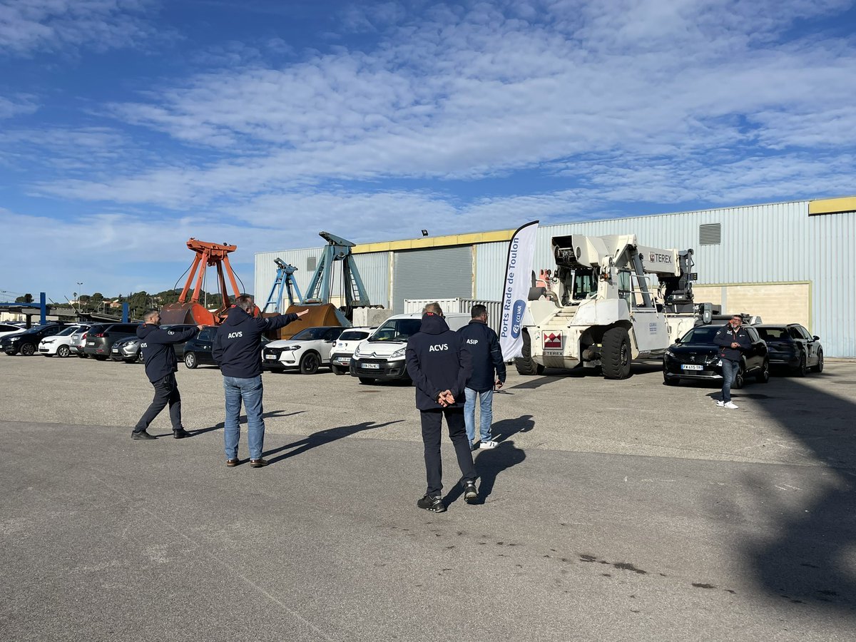 Ports Rade de Toulon (@portsradetoulon) on Twitter photo #Direct | #JPO du terminal #Fret de Brégaillon vers les chargeurs et transitaires de PACA et axe Rhône Saône <a href="/cci_paca/">CCI Provence-Alpes-Côte d'Azur</a> <a href="/metropoleTPM/">Toulon Provence Mediterranée</a> <a href="/laseynesurmer/">La Seyne-sur-Mer</a> <a href="/Basil_Gertis/">Basil Gertis</a> <a href="/NBicais/">Nathalie Bicais</a> Alexis Villemin Christine Rosso #port #logistique #maritime #Direct | #JPO du terminal #Fret de Brégaillon vers les chargeurs et transitaires de PACA et axe Rhône Saône <a href="/cci_paca/">CCI Provence-Alpes-Côte d'Azur</a> <a href="/metropoleTPM/">Toulon Provence Mediterranée</a> <a href="/laseynesurmer/">La Seyne-sur-Mer</a> <a href="/Basil_Gertis/">Basil Gertis</a> <a href="/NBicais/">Nathalie Bicais</a> Alexis Villemin Christine Rosso #port #logistique #maritime