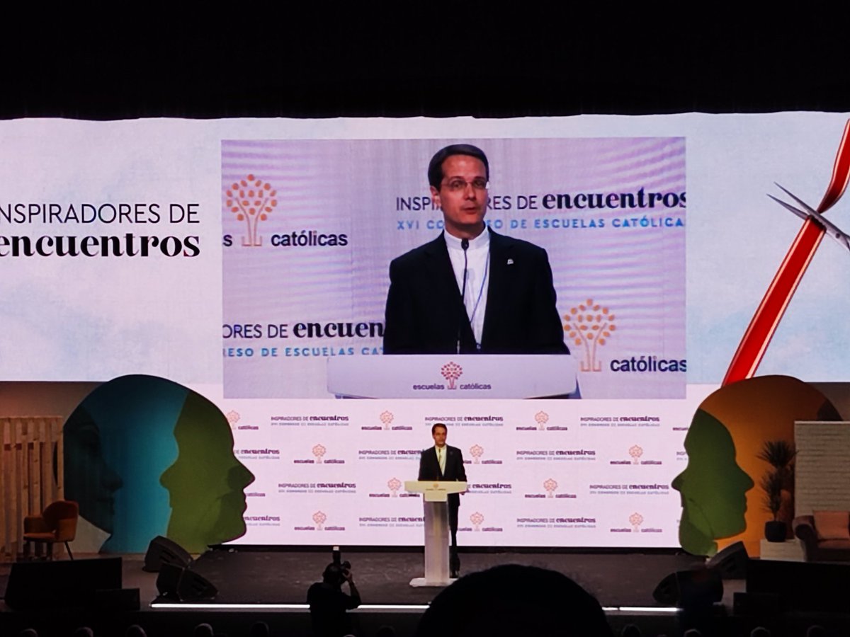 EC_Andalucia's tweet photo. Nuestro presidente, @MiguelCanino, interviene en la inauguración del XVI Congreso de @ecatolicas para dar la bienvenida a todos los asistentes. https://t.co/9ifJNi2Ej2