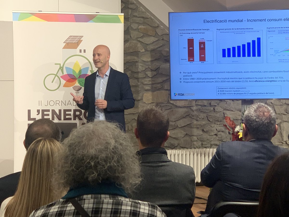 nereamorenode's tweet image. Ara el @jtrave_Feda explica cap a on anem a causa de l’electrificació i l’augment de població, i el rol imprescindible de l’eficiència i l’estalvi energètic. Escolteu-lo, en sap molt! 

#JECS2022 #energia @FEDA_Andorra @comusantjulia