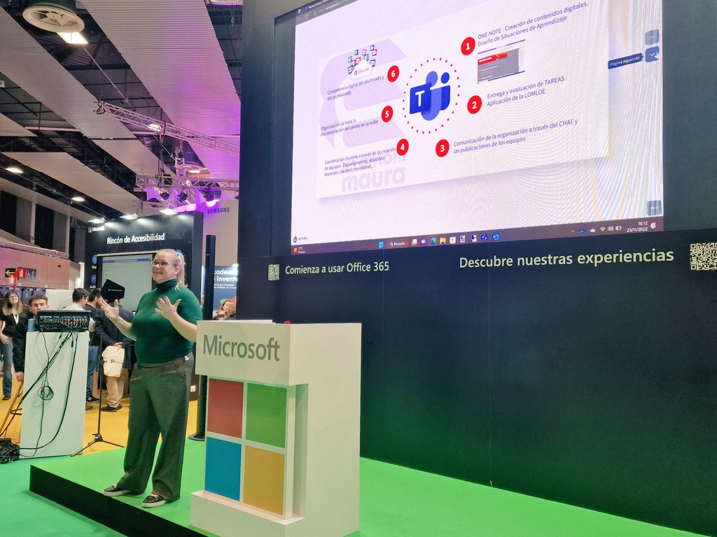 cloud_educacion's tweet photo. El IES Antoni Maura contando cómo realizó el proceso de integración del ecosistema de #Microsoft365 y el cambio en la #TransformaciónEducativa del centro. Una maravilla de intervención 👏💙🧡
@MicrosoftEduEsp https://t.co/KDsPgDMULi