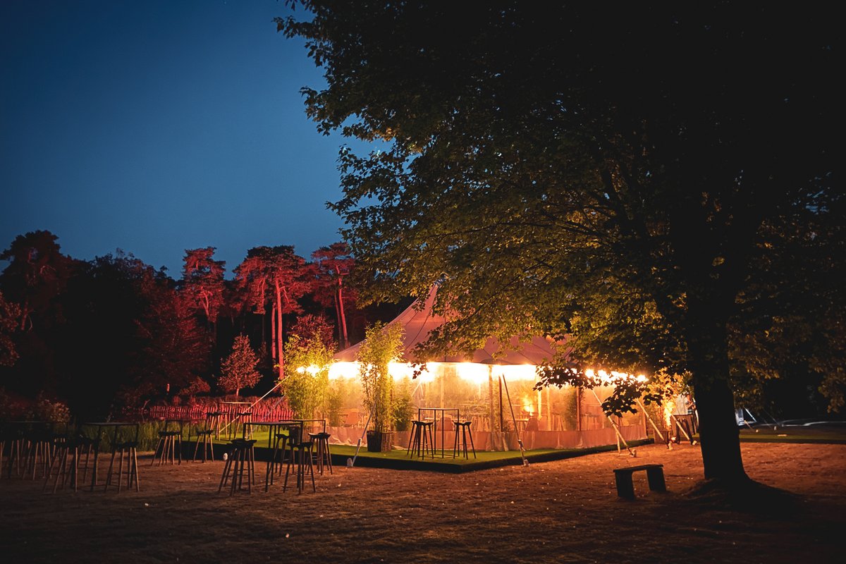 bluemoon_av's tweet photo. These dark days ask for some light! 🌌💡

Rotan lamps are always a good idea to create a cosy #atmosphere. ✨

🤝🏼Let There Be Light

Interested? 👉🏼info@bluemoon.be

#BLUEMOON #topteam #ambientlighting #light #darkdays #cosy #AVsupport #audiovisualsupport #eventsupport https://t.co/hTAp0sIGbd