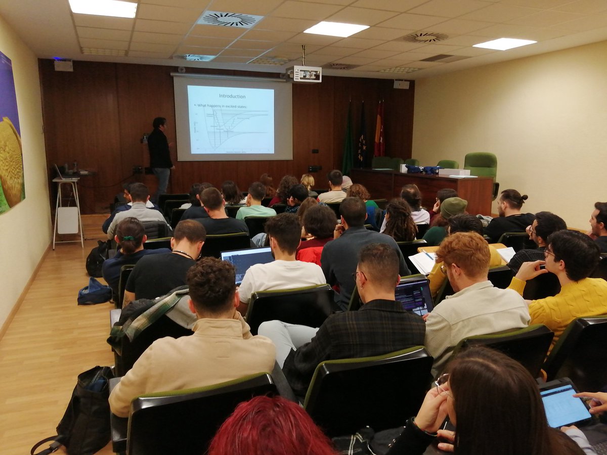 Second lecture by Jesús González Vázquez who is talking about Surface Hopping Dynamics
#M2DSchool