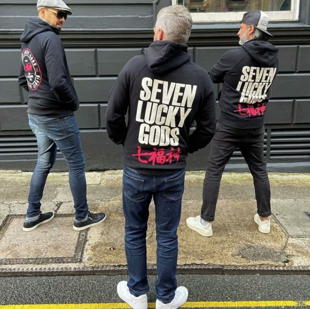 Who doesn't love a bit of merch? We have tees, caps and hoodies - as well as kid's tees - so get reppin'! Head over to our website to see what we've got! 🔥
