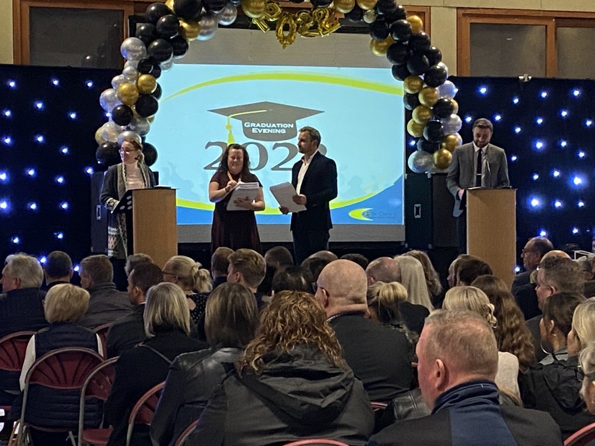 StCleres1's tweet photo. Some photos from our Graduation Evening last week! It was a pleasure to have last years Year 11 pupils back to school for a celebration of everyone's achievements!🤩🤩
#graduation #GraduationEvening #year11graduation #schoolevents #school #events #secondaryschool https://t.co/ECMjNz4Ry4