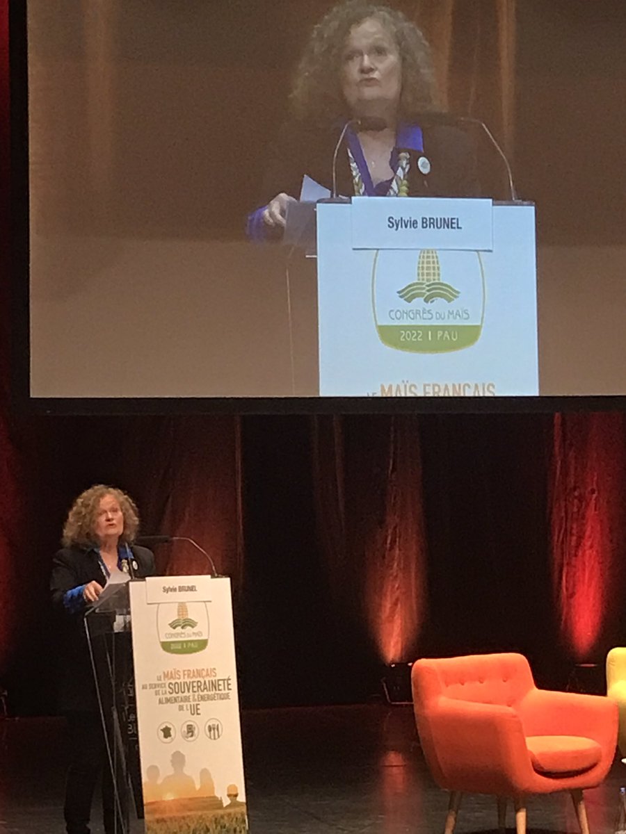 AGPM_mais's tweet photo. . Sylvie Brunel, grand témoin du #congresmais2022
VIVE LE MAÏS 🌽
#solutionclimat #solutionmais https://t.co/uzdRyniSGH