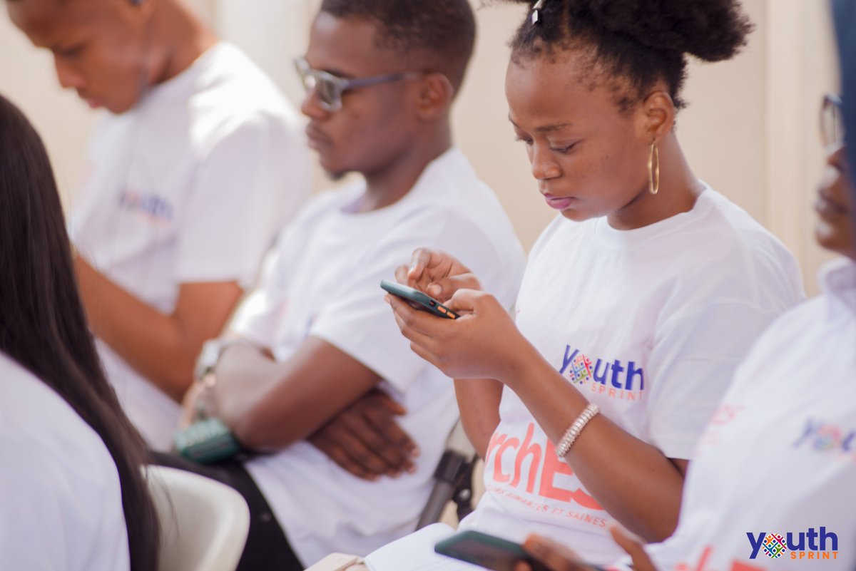 YouthSprint's tweet photo. #SololaNaNurseNisa

Tout le monde peut être victime des violences basées sur le genre y compris la coercition reproductive ! Dénoncer est un acte de responsabilité et d’engagement. 

Dites « bonjour » à l’Infirmière Nurse Nisa sur whatApp au +243827325289 pour plus de conseils. https://t.co/tpYVrWu7yu
