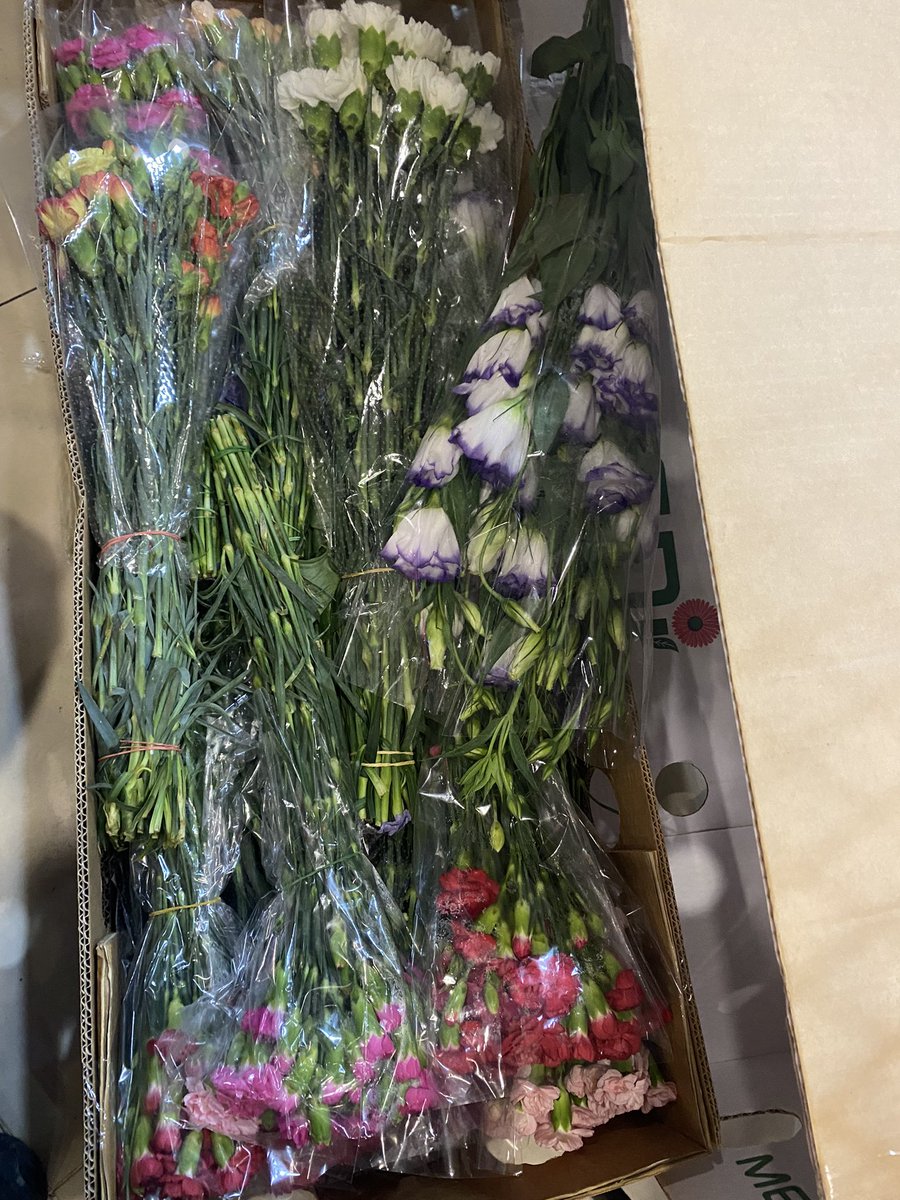 Öğretmenlerimize öğretmenler günü hediyeleri hazir 💐