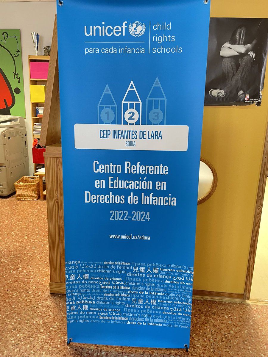 CEIPINFANTESDEL's tweet photo. Ayer, en un acto de @UNICEFCyL y @educacyl en Valladolid, nuestro secretario recogió la distinción del nivel avanzado como Centro Referente en Educación en Derechos de Infancia y Ciudadanía Global @unicef_es que ya luce en nuestro cole. Enhorabuena por el merecido reconocimiento. https://t.co/AlGOpTmsOZ