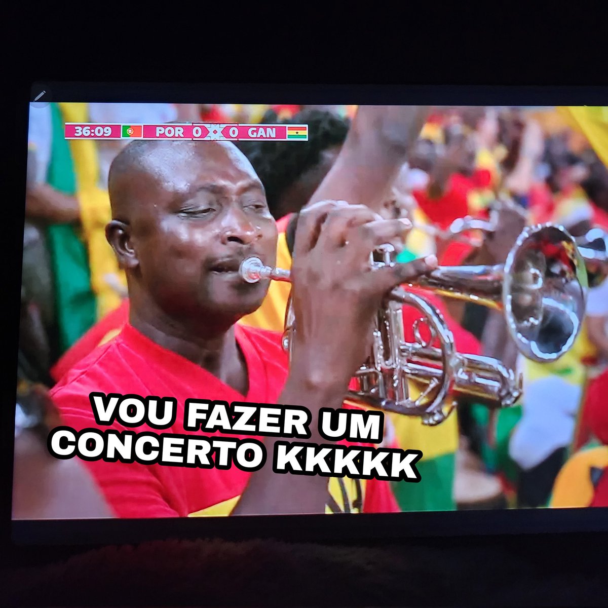 porto_depre's tweet photo. *Eu a querer ver o jogo em paz e tranquilamente*

Estes gajos: https://t.co/euQYYe8eis