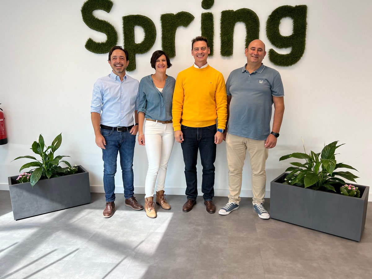 Spring GDS España (@spring_gds_es) on Twitter photo 🧡En <a href="/Ecommerce_es/">Ecommerce News</a> se han hecho eco de Proyecto Zero, nuestra iniciativa para reducir el impacto medioambiental.
Emiliano Vidal (Dir. general), Lorenzo Redondo (Dir. operaciones), Mathilde Saint-Lô (Dir.ᵃ financiera) y José Ángel Daza (Dir. comercial), comparten su visión. 🧡En <a href="/Ecommerce_es/">Ecommerce News</a> se han hecho eco de Proyecto Zero, nuestra iniciativa para reducir el impacto medioambiental.
Emiliano Vidal (Dir. general), Lorenzo Redondo (Dir. operaciones), Mathilde Saint-Lô (Dir.ᵃ financiera) y José Ángel Daza (Dir. comercial), comparten su visión.