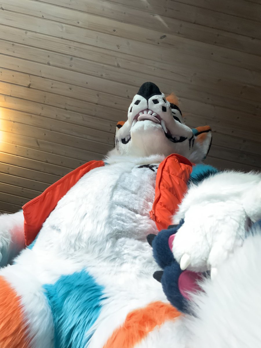 CrackDV's tweet photo. 🥵💦 https://t.co/lW6sVdGEZs