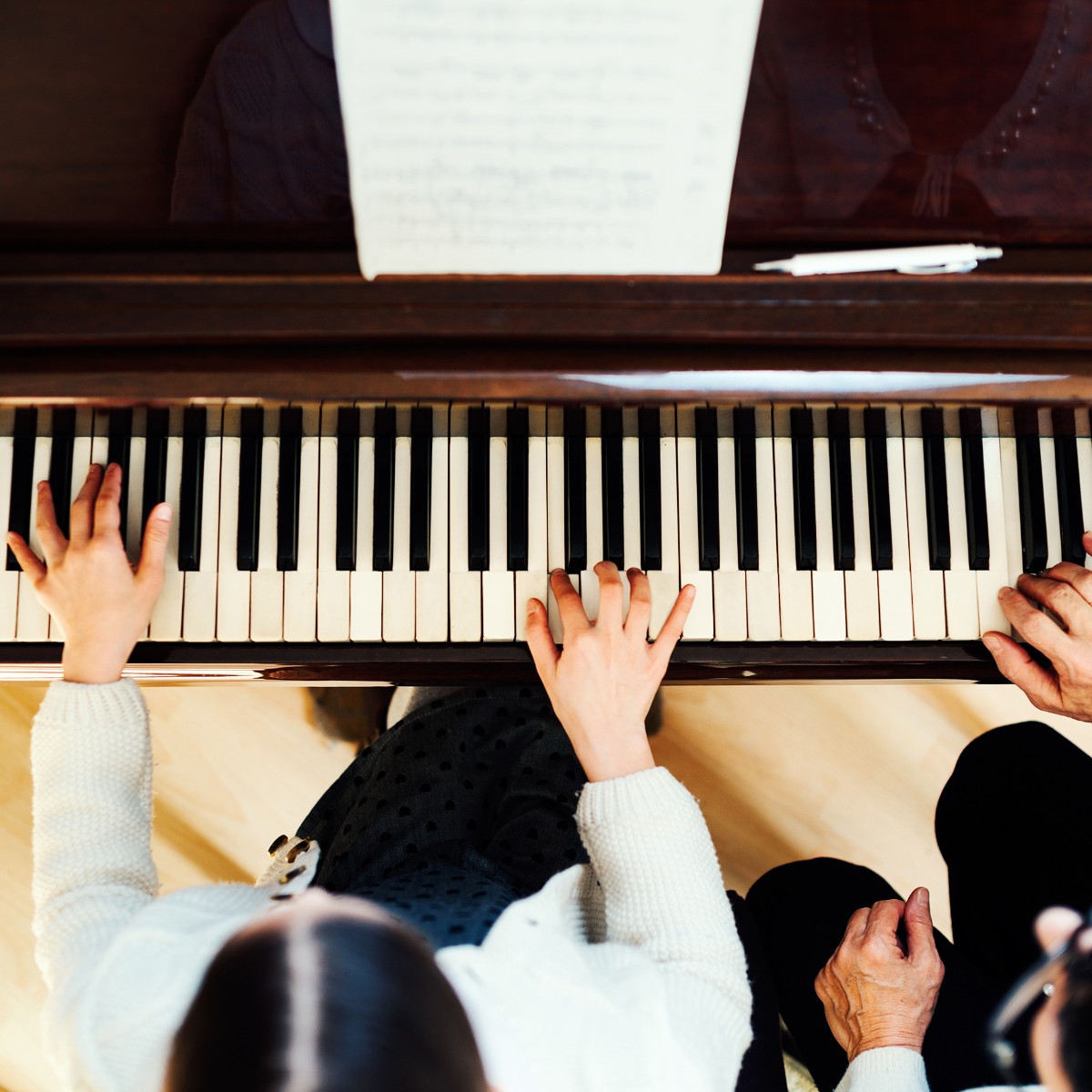 Steinway &amp; Sons wishes our American followers a very happy Thanksgiving, filled with family, friends — and of course, music. 🦃