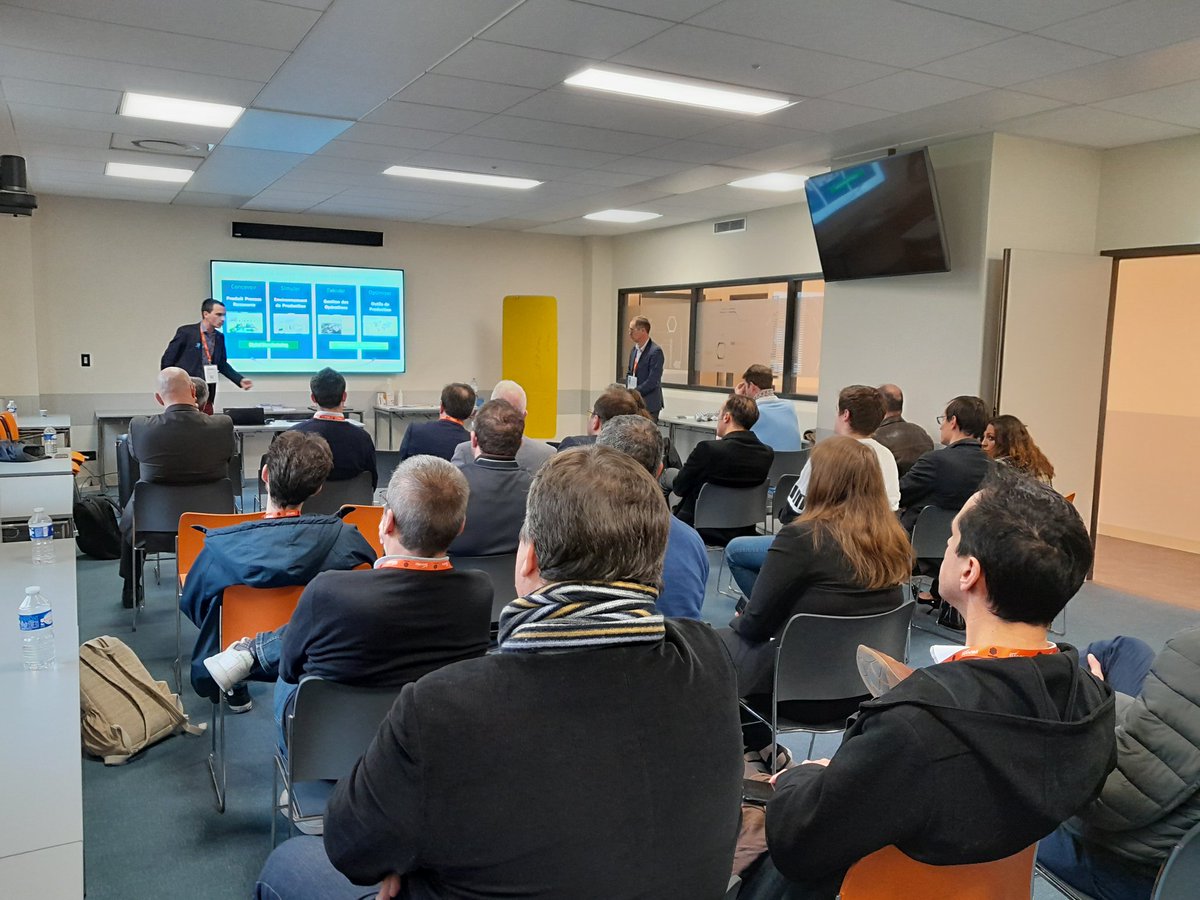 eyssor's tweet photo. L'après midi nous étions au @CampusRegion pour la journée de l'#Industrie de @swarm_itc. Des Masters Class très interessantes sur le #DigitalTwins le #3Dprinting ... https://t.co/kbXGRC4Rr7