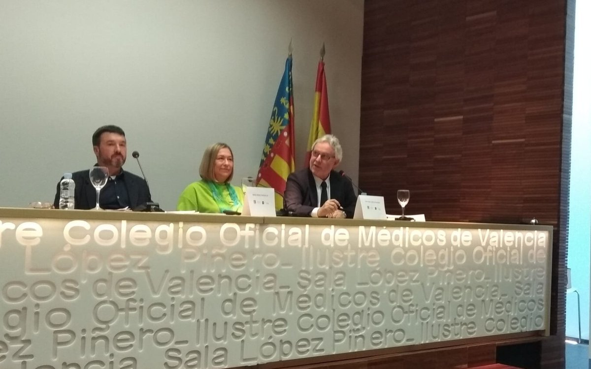 SalutVlc's tweet photo. 🩺El Concejal de Salud y Consumo, @emilianoVLC, participa en el acto inaugural del XXI Congreso Latinoamericano de Salud Sexual y Sexología, organizado por @FlassesOficial y el @InstitutoEspill que acoge el @IICOMV 🥼 https://t.co/k6Knvn0Zi3