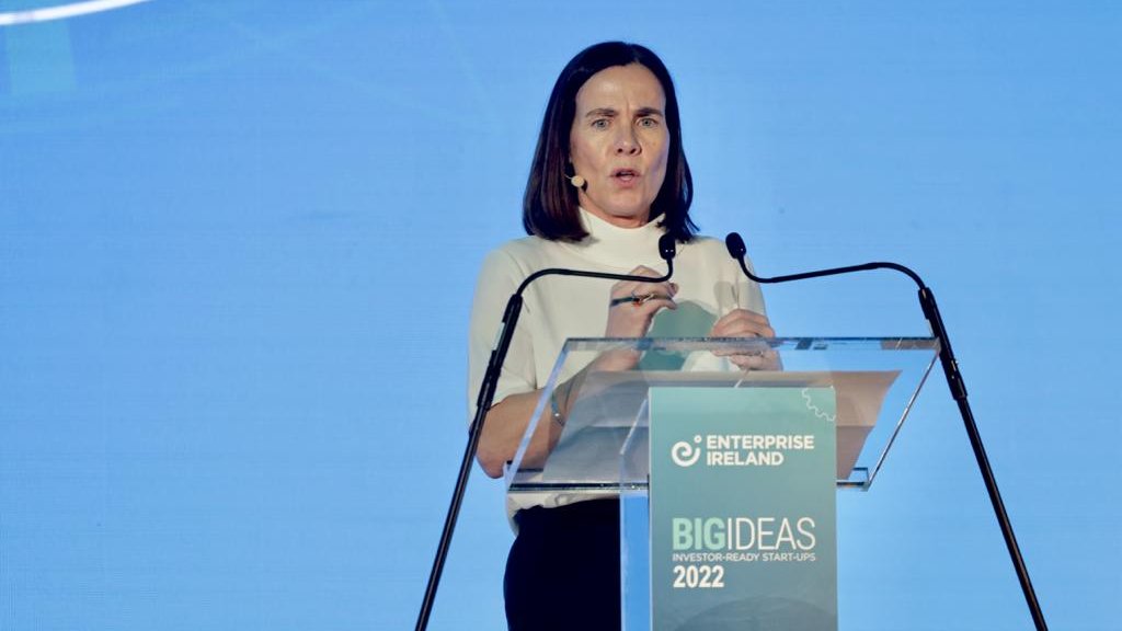 Big Ideas (@ei_bigideas) on Twitter photo Age-related macular degeneration (AMD) affects up to 10% of adults over the age of 65.
<a href="/VzariiTX/">Vzarii Therapeutics</a> has developed first in class innovative platform gene therapies that target late-stage dry AMD to restore mitochondrial disfunction and improve retinol function.
#BigIdeas2022 Age-related macular degeneration (AMD) affects up to 10% of adults over the age of 65.
<a href="/VzariiTX/">Vzarii Therapeutics</a> has developed first in class innovative platform gene therapies that target late-stage dry AMD to restore mitochondrial disfunction and improve retinol function.
#BigIdeas2022