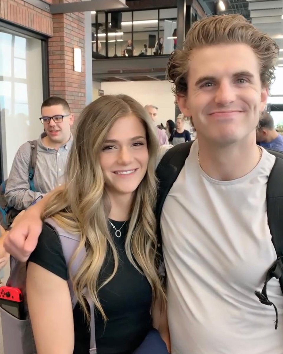 Breeze Airways tweet media