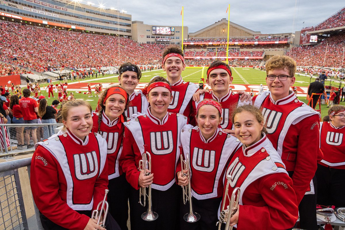 badgerband's tweet photo. Thankful for this band and all the moments of happiness and incredible friendships it has given us.
#EatARock
📸: @pxphotography https://t.co/JEUzsk1v3c