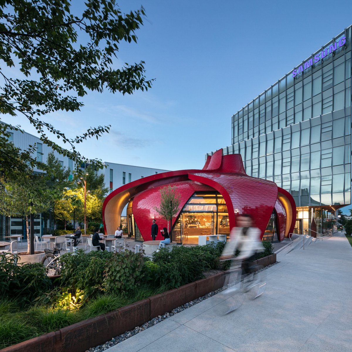 lumentruss's tweet image. Excited to announce one of our projects won BEST OF CANADA national interior design award in the retail category for 2022. zcu.io/sKJi

#lightingdesign #lightingdesigner #lightinginspiration #lightingsolutions #interiordesign #architecturallighting #lumentruss