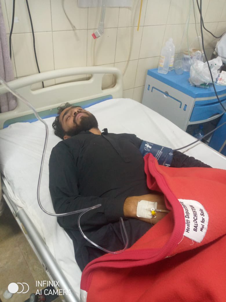 BPA_Balochistan's tweet photo. Struggling physiotherapists. #SavePhysiotherapistFuture 
#BPAhungerstriketilldeath @AQuddusBizenjo @CMOBalochistan @dpr_gob @SyedEhsanShahPk @sakhtarmengal @FarahAzeemShah @ZahoorBuledi @Senator_Baloch @HammalKalmati_ @FinanceGob @ChiefSecretary @RindBushra @HamidMirPAKl1 https://t.co/69bbiHZr0G