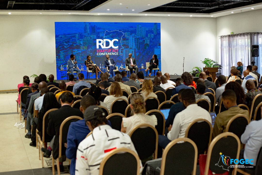 FogecRdc's tweet photo. La loi qui définit et donne un cadre à l'#Entrepreneuriat et les #Startups ne concerne pas que le secteur de la tech, mais tous les secteurs de l'entrepreneuriat faisant preuve d'#Innovation, a  précisé le DG @LMunzemba à la conférence #StartupActRDC.

@Presidence_RDC @MinEPME_CD https://t.co/d5vGEvbyIB