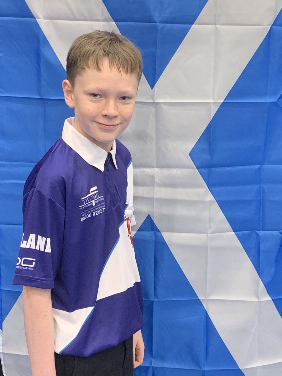 cmitchell143's tweet image. What a run for 12 year old Logan Gilmour making it all the way to the semi final of todays MVG Masters.
Great darts Logan 🎯🏴󠁧󠁢󠁳󠁣󠁴󠁿🇬🇮