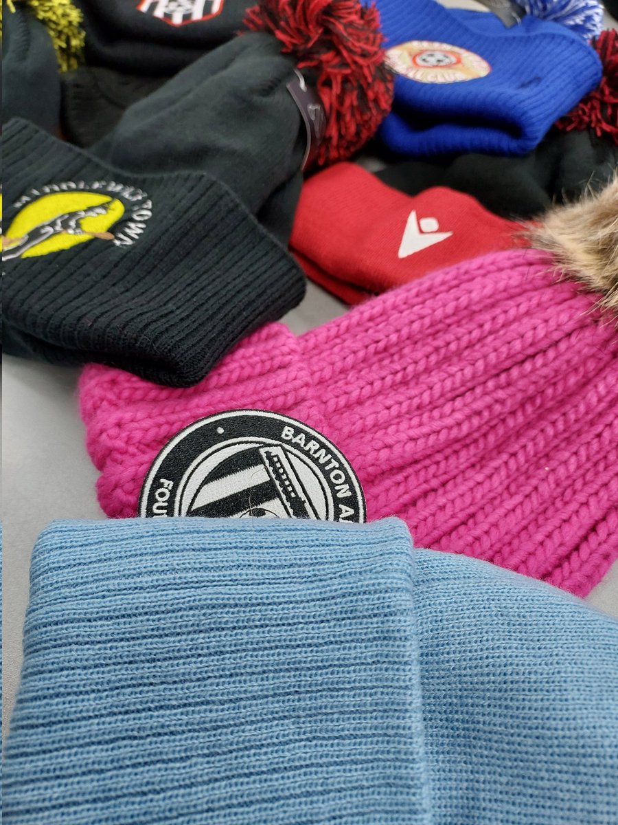 🌧⚽️🏉  WINTER WORLD CUP WOOLIES GIVE AWAY.☃️⚽️❄️ 
Like, retweet and follow, for a chance to win 20 club bobble hats. Winner announced December 1st...
GO GO GO...🤩👊