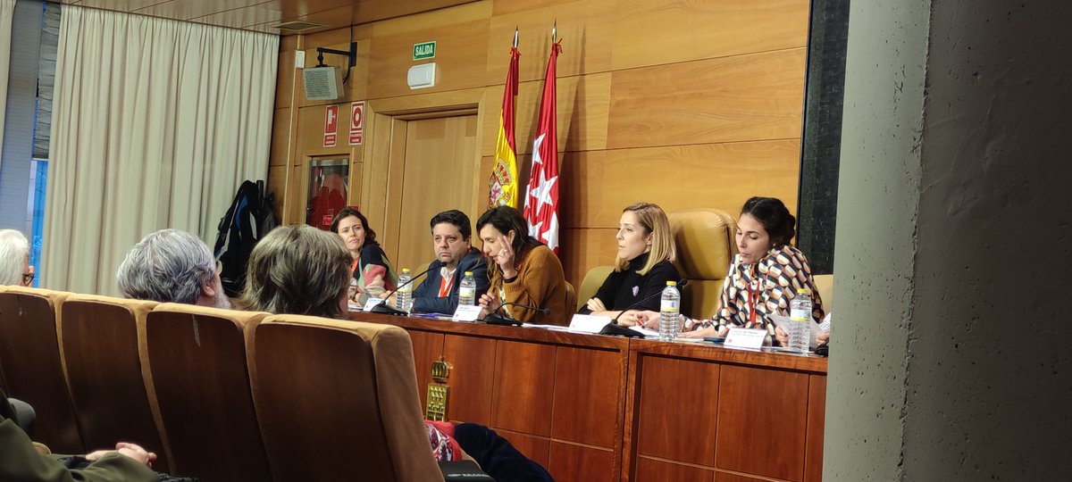 <a href="/AndreaArtime/">Andrea Artime Artime</a>  de <a href="/somamfyc/">SoMaMFyC</a> en la jornada de AP de la <a href="/ComunidadMadrid/">Comunidad de Madrid</a>, <a href="/asambleamadrid/">Asamblea de Madrid</a> entre las solución de la AP :  
 financiación adecuada hasta  alcanzar al menos ese 2️⃣5️⃣%,  hay que seguir generando salud, eliminar la burocracia, trabajar en y con  la comunidad