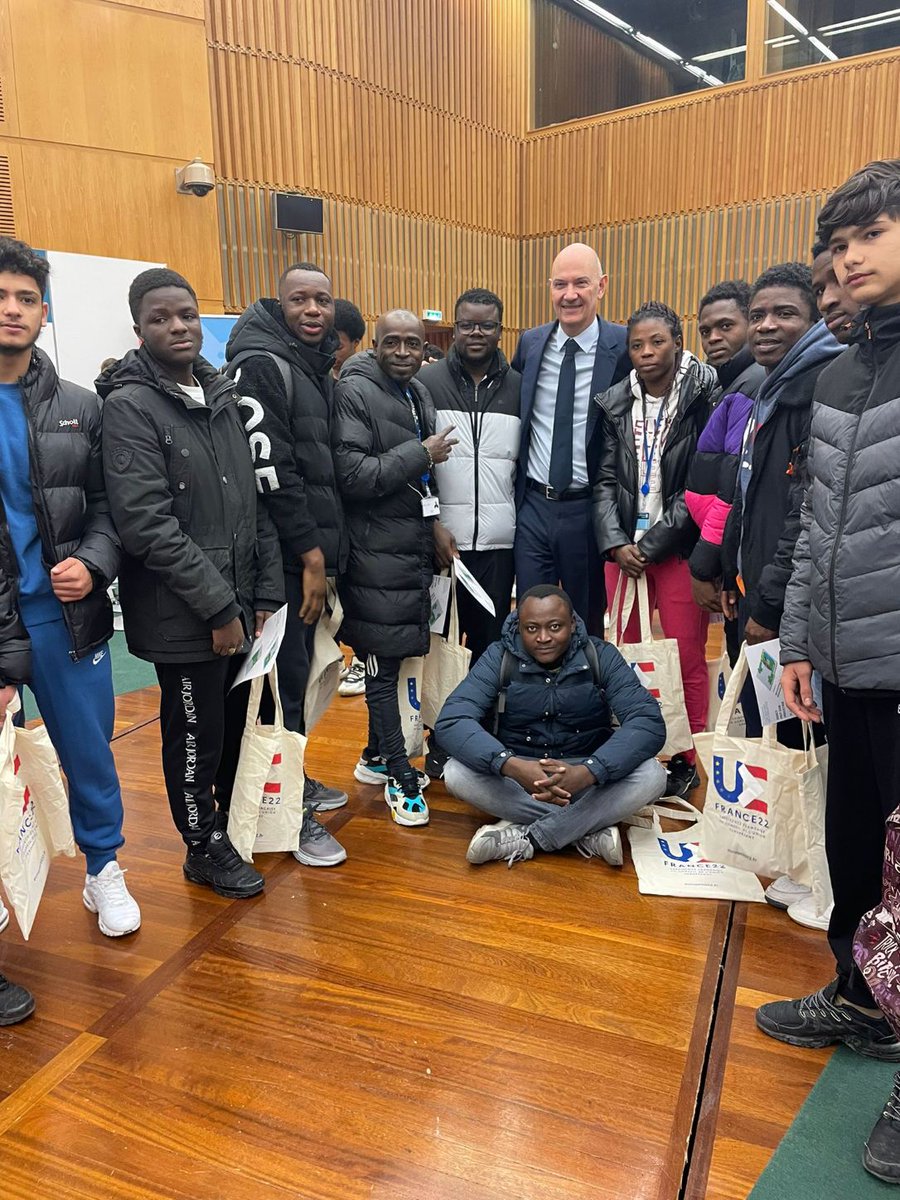 L'<a href="/IronAcademy1/">Iron Academy</a> a répondu présente à la #SemaineIndustrie. Toute l'équipe enseignante et les élèves de l'#écoledeproduction remercient <a href="/RolandLescure/">Roland Lescure</a>, Ministre délégué chargé de l'#Industrie, pour son invitation. Une matinée riche en découvertes et échanges !