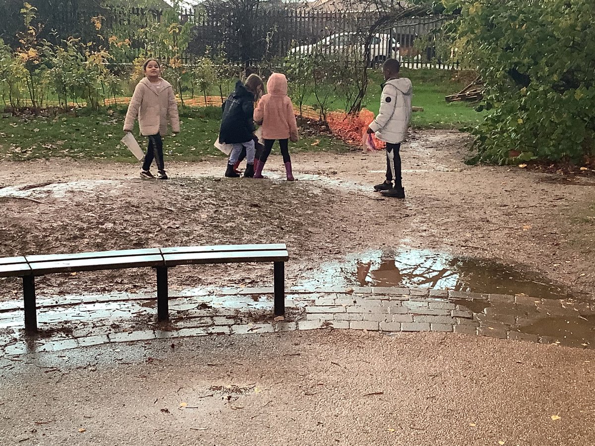 HillFarmPrimary's tweet photo. Nature club had a great time making wax rubbings in the rain! We even had a chance to splash in the muddy puddles! 🌧 https://t.co/n6j3RRKsMz