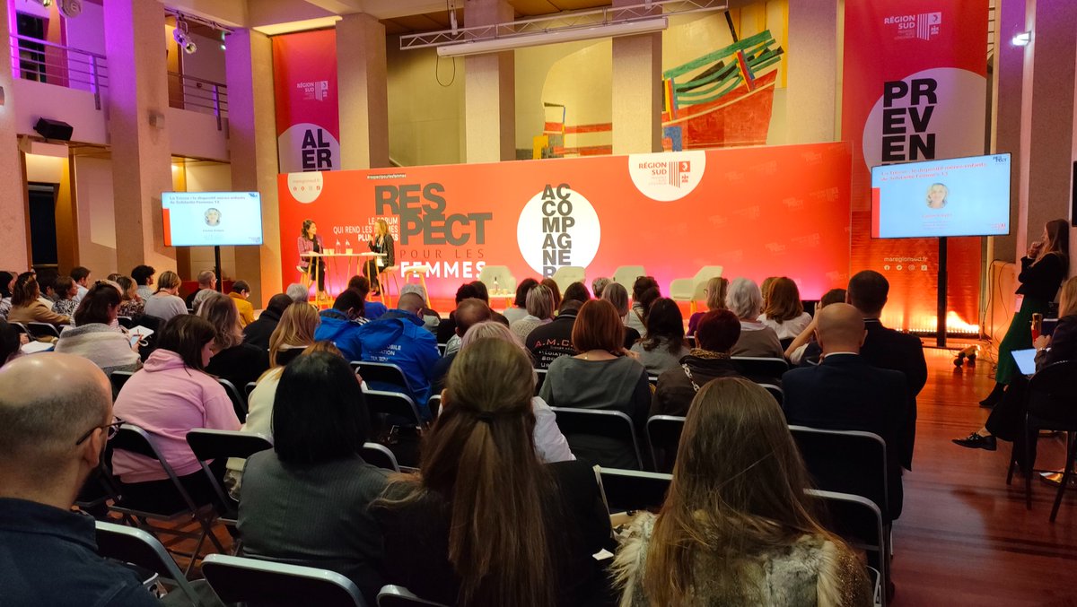Gometmedia's tweet photo. 👱‍♀️ A la veille de la journée de lutte contre les violences faites aux femmes, @MaRegionSud a organisé aujourd'hui son tout premier forum Respect pour les femmes 👏 Expo photo @ParisMatch, témoignages, masterclass ...

@RenaudMuselier @jennifersalles_ @SolidariteFemme @AOC1978 https://t.co/Mg2AU25cbY