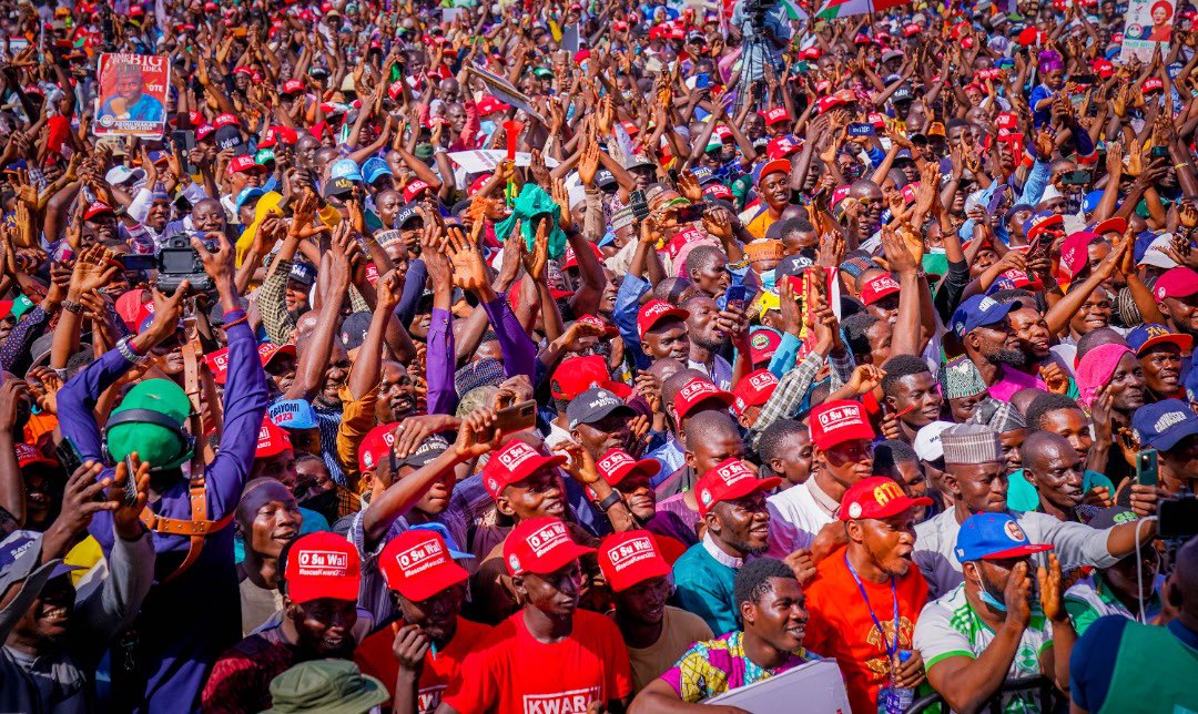 atiku's tweet photo. Kwara welcomed our RECOVERY team to the Metropolitan Square, Ilorin, with one message: O Su Wa. It is a message of frustration with the APC and conviction of recovery by the PDP. -AA https://t.co/P5dsQv9IgC