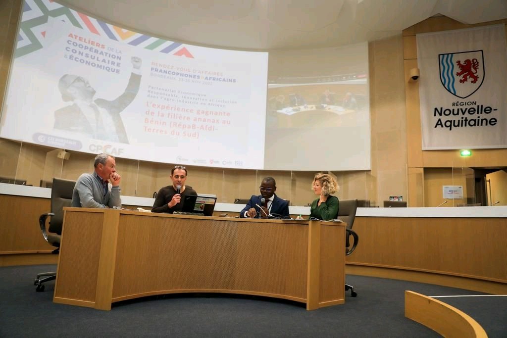 christopheeken's tweet photo. #agro #durable #Afrique Échanges autour des activités agropastorales et agro-industries face aux défis du continent : quelles solutions durables pour les économies africaines ? #innovation #inclusive #partenariat responsable @cpccaf #francophones #bordeaux  @CCIBdxGironde https://t.co/HgP0hKCmNe